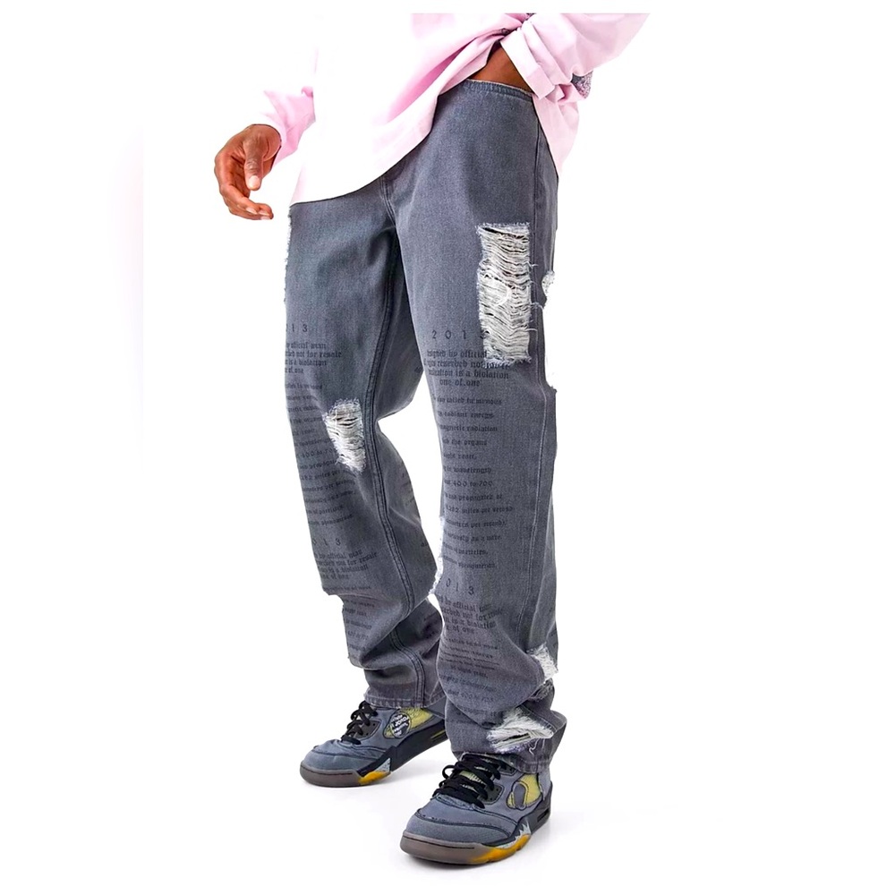 BOOHOO-MAN RELAXED RIGID LASER TEXT GREY DISTRESSED JEANS SIZE 34X40
